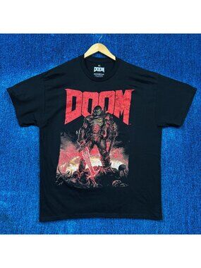 Doom Graphic T-Shirt Size Extra Large